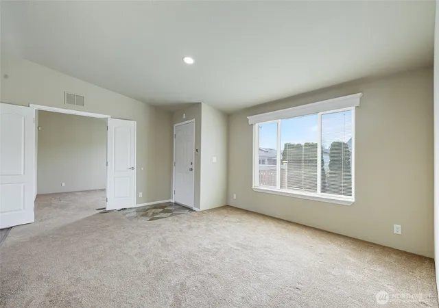 Photo 3 of Manufactured home for sale at 3516 Meadowbrook Ln Se, Lacey, WA 98503 | MLS# NWM2503681 | Listing updated on 2026-09-21