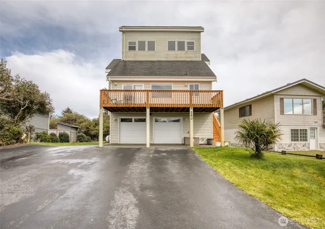 Photo 1 of Single family home for sale at 260 Ocean Shrs Blvd Sw, Ocean Shores, WA 98569 | MLS# NWM2503688 | Listing updated on 2026-09-24