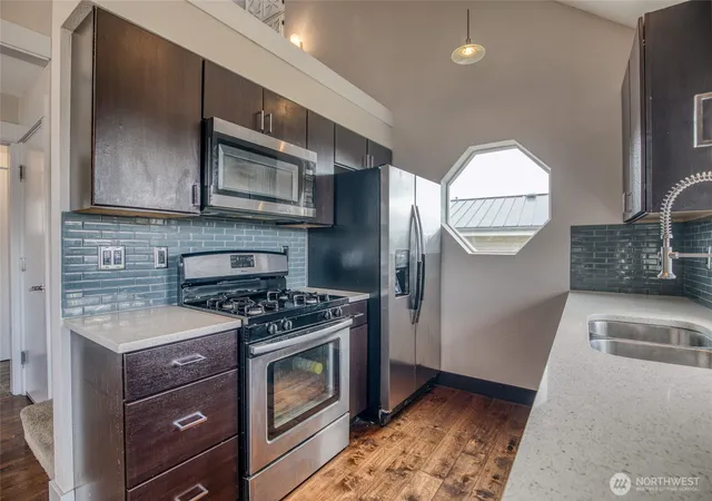 Photo 4 of Single family home for sale at 260 Ocean Shrs Blvd SW, Ocean Shores, WA 98569 | MLS# NWM2503688 | Listing updated on 2026-09-24