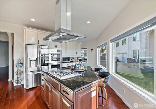 Photo 3 of Single family home for sale at 1558 Fairview St, Bellingham, WA 98229 | MLS# NWM2503735 | Listing updated on 2026-09-21