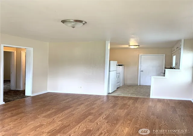 Photo 4 of House for sale at 1423 S 7th Avenue, Kelso, WA 98626 | MLS# NWM2503781 | Listing updated on 2026-09-21