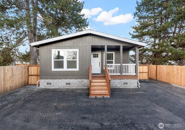 Condo for sale at 1110 W B Walnut, Centralia, WA 98531 | MLS# NWM2503910 | Listing updated on 2026-09-21