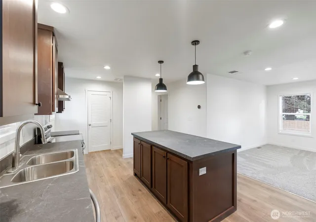 Photo 4 of Condo for sale at 1110 W B Walnut, Centralia, WA 98531 | MLS# NWM2503910 | Listing updated on 2026-09-21