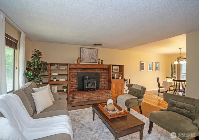Photo 3 of Sale Pending at 5501 Nw Glenn Firs Ln, Silverdale, WA 98383 | MLS# NWM2503970 | Listing updated on 2026-09-29