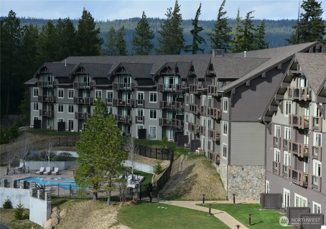 Photo 3 of Condo for sale at 3600 Suncadia Trl #5059, Cle Elum, WA 98922 | MLS# NWM2504029 | Listing updated on 2026-09-21