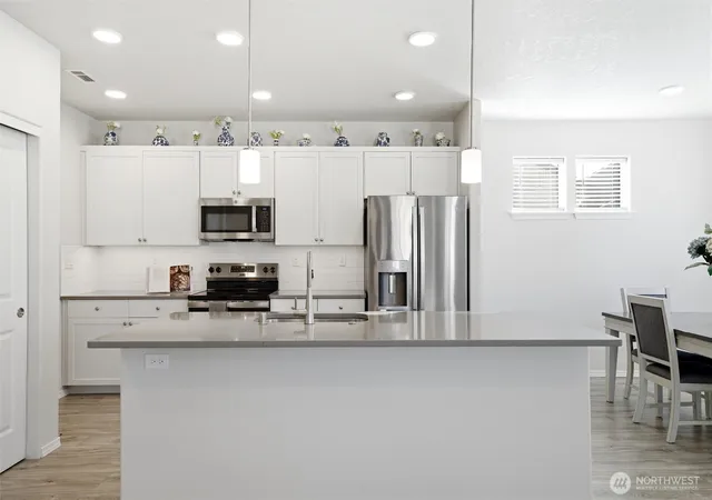 Photo 3 of Single family home for sale at 1106 Ava St, Walla Walla, WA 99362 | MLS# NWM2504059 | Listing updated on 2026-09-21
