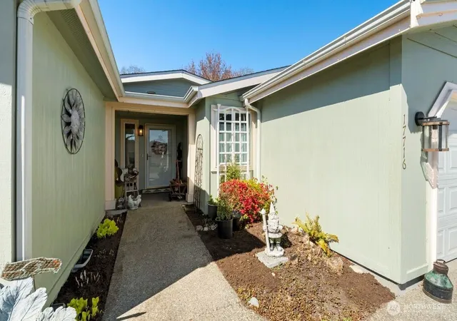 Photo 3 of Manufactured home for sale at 17716 18th Avenue Ct E #26, Spanaway, WA 98387 | MLS# NWM2504135 | Listing updated on 2026-09-17