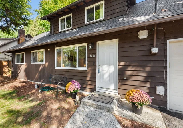 Photo 2 of Single family home for sale at 18816 89 Avenue Ne, Bothell, WA 98011 | MLS# NWM2504139 | Listing updated on 2026-09-26