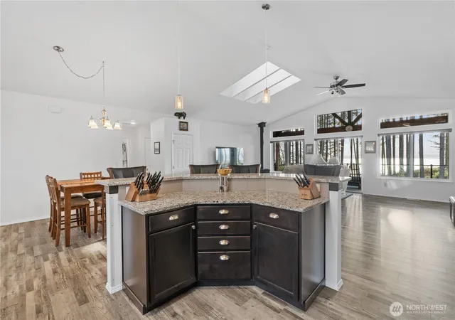 Photo 4 of Single family home for sale at 47 Willapa Sands Ln, South Bend, WA 98586 | MLS# NWM2504314 | Listing updated on 2026-09-21