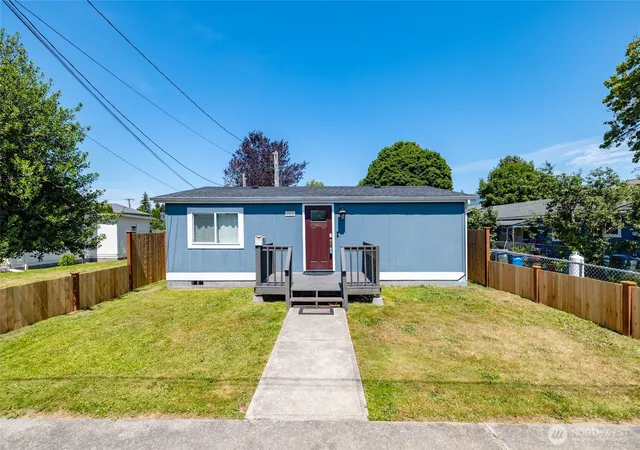 Photo 1 of Sale Pending at 212 Gibson St, Sedro Woolley, WA 98284 | MLS# NWM2504342 | Listing updated on 2026-09-17