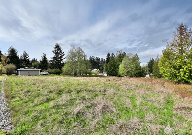 Photo 4 of Land for sale at 0 Lot 86 Skyview Dr, Clinton, WA 98236 | MLS# NWM2504464 | Listing updated on 2026-09-21