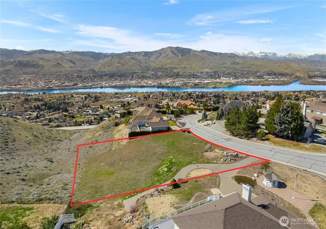 Photo 1 of Land for sale at 2450 Twin Peaks View, East Wenatchee, WA 98802 | MLS# NWM2504478 | Listing updated on 2026-09-21