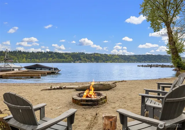 Photo 1 of Sale Pending at 3834 175th Avenue Ne #209, Redmond, WA 98052 | MLS# NWM2504487 | Listing updated on 2026-06-16