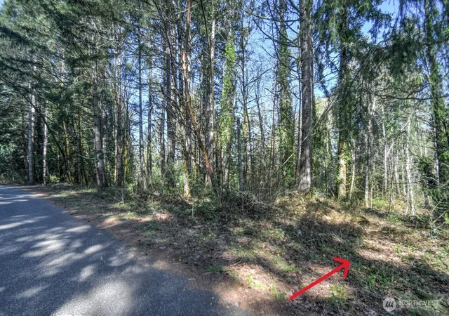 Photo 3 of Sale Pending at 7640 Holiday Valley Dr Nw, Olympia, WA 98502 | MLS# NWM2504596 | Listing updated on 2026-06-13