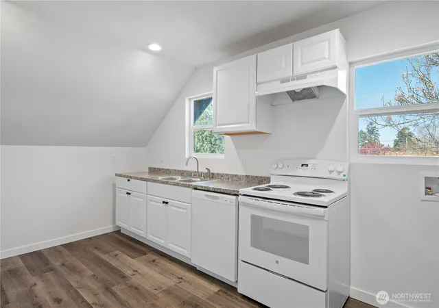 Photo 4 of Multi family home for sale at 285 20th Avenue, Longview, WA 98632 | MLS# NWM2504758 | Listing updated on 2026-09-30