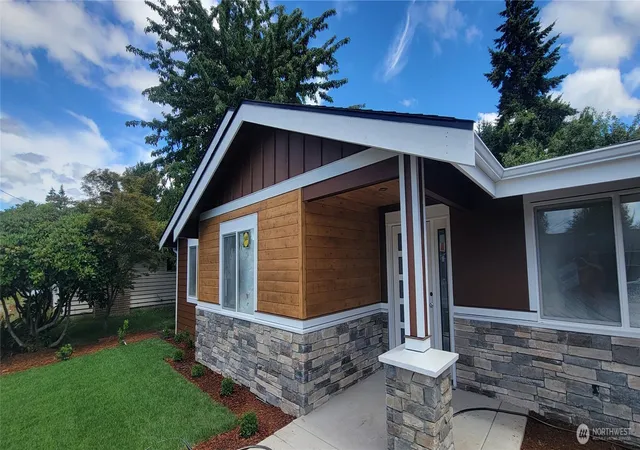 Photo 3 of Single family home for sale at 9211 61st Drive Ne, Marysville, WA 98270 | MLS# NWM2504821 | Listing updated on 2026-10-01
