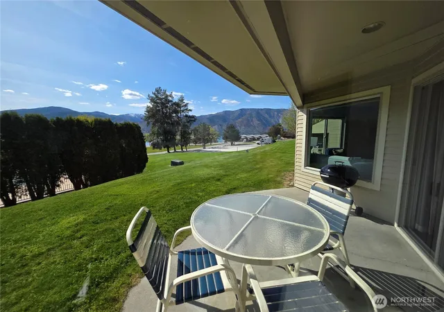 Photo 3 of House for sale at 1 Lodge 606 Q, Manson, WA 98831 | MLS# NWM2504958 | Listing updated on 2026-09-21