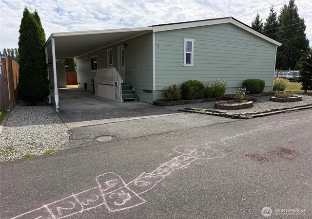 Photo 3 of Sale Pending at 1120 S 25th Street #1, Mount Vernon, WA 98274 | MLS# NWM2504975 | Listing updated on 2026-09-30