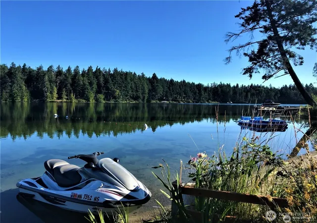 Photo 4 of Land for sale at 10911 Seaview Dr, Anderson Island, WA 98303 | MLS# NWM2505139 | Listing updated on 2026-09-21