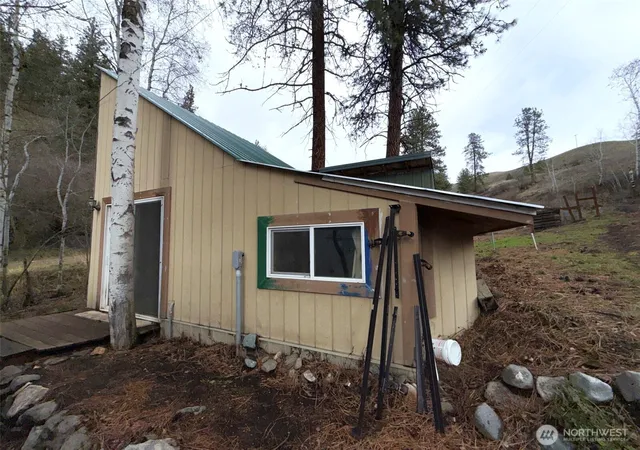Photo 1 of Single family home for sale at 0 Tbd Cottonwood Crk Rd, Curlew, WA 99118 | MLS# NWM2505176 | Listing updated on 2026-09-21