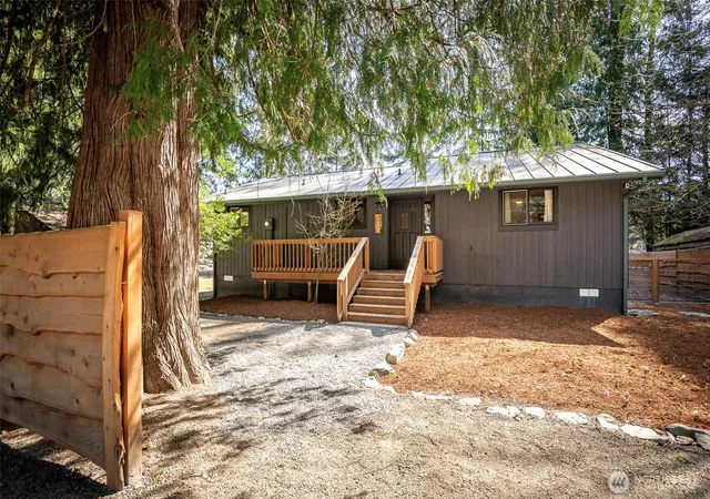 Photo 2 of Single family home for sale at 120 Rainbow Ln, Packwood, WA 98361 | MLS# NWM2505177 | Listing updated on 2026-09-30