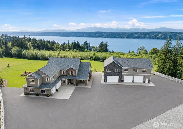 Photo 1 of Single family home for sale at 151 E Windy Ridge Ln, Belfair, WA 98528 | MLS# NWM2505192 | Listing updated on 2026-09-21