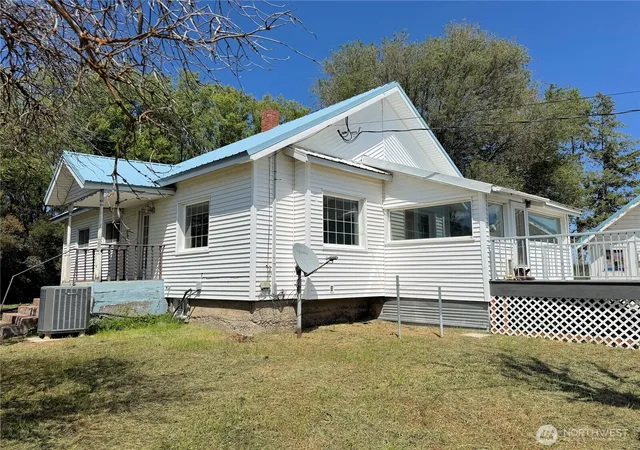 Photo 1 of Single family home for sale at 39500 Sr 21 N, Wilbur, WA 99185 | MLS# NWM2505256 | Listing updated on 2026-09-21