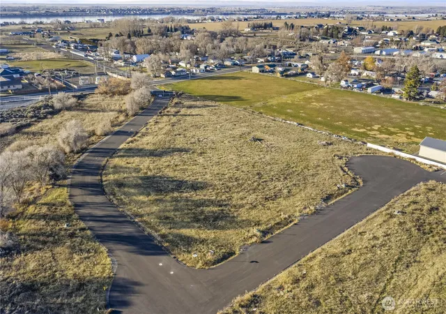 Photo 2 of Land for sale at 11 Valley Rd Ne #11, Moses Lake, WA 98837 | MLS# NWM2505278 | Listing updated on 2026-09-21