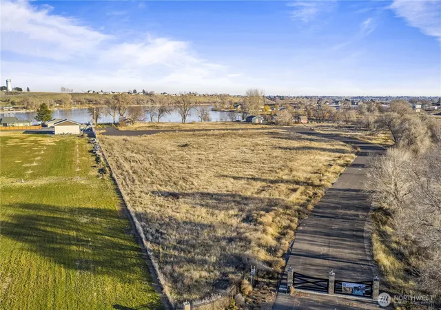 Photo 3 of Land for sale at 11 Valley Rd NE #11, Moses Lake, WA 98837 | MLS# NWM2505278 | Listing updated on 2026-09-21