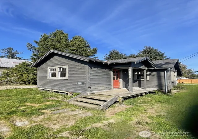 Photo 1 of Single family home for sale at 2900 Alexson Rd, Grayland, WA 98547 | MLS# NWM2505327 | Listing updated on 2026-09-21