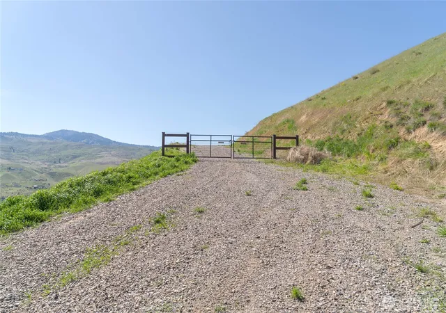 Photo 1 of Land for sale at 519 Diede Hills Ln, Wenatchee, WA 98801 | MLS# NWM2505330 | Listing updated on 2026-09-21