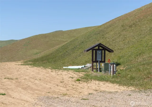 Photo 3 of Land for sale at 519 Diede Hills Ln, Wenatchee, WA 98801 | MLS# NWM2505330 | Listing updated on 2026-09-21