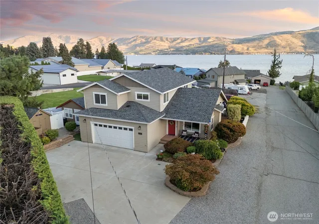 Photo 1 of Single family home for sale at 11 Lizzie Ln, Manson, WA 98831 | MLS# NWM2505383 | Listing updated on 2026-09-21