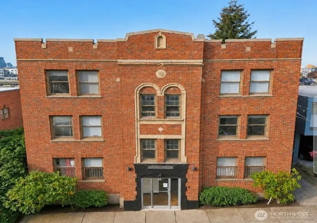 Photo 1 of Sale Pending at 315 12th Avenue E, Seattle, WA 98102 | MLS# NWM2505422 | Listing updated on 2026-09-23