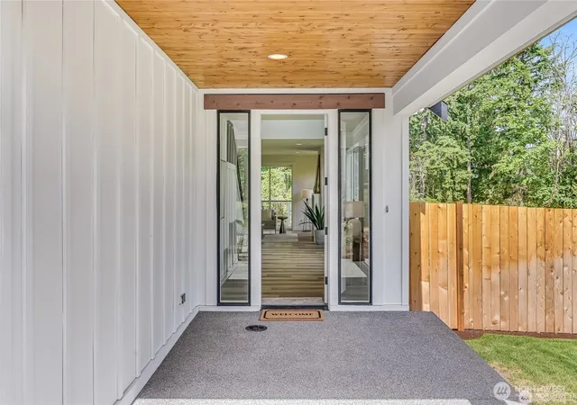 Photo 2 of Single family home for sale at 30418 132nd Avenue SE, Auburn, WA 98092 | MLS# NWM2505483 | Listing updated on 2026-10-08