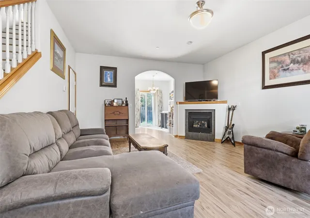 Photo 4 of Single family home for sale at 2025 SW 6th Avenue, Camas, WA 98607 | MLS# NWM2505575 | Listing updated on 2026-09-21