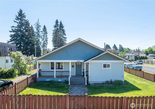 Photo 1 of Single family home for sale at 928 W Cherry St, Centralia, WA 98531 | MLS# NWM2505750 | Listing updated on 2026-09-21