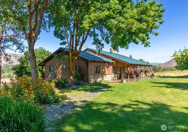 Photo 2 of Single family home for sale at 54 Wilson Rd, Winthrop, WA 98862 | MLS# NWM2505823 | Listing updated on 2026-09-29