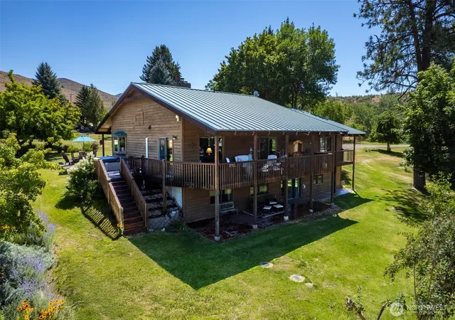 Photo 1 of Single family home for sale at 54 Wilson Rd, Winthrop, WA 98862 | MLS# NWM2505823 | Listing updated on 2026-09-29
