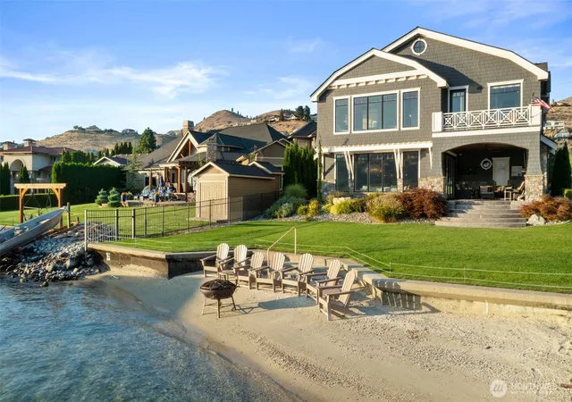 Photo 1 of Single family home for sale at 58 Key Bay Ln, Chelan, WA 98816 | MLS# NWM2505845 | Listing updated on 2026-09-21