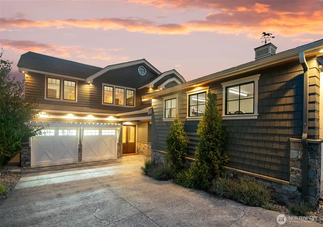 Photo 3 of Single family home for sale at 58 Key Bay Ln, Chelan, WA 98816 | MLS# NWM2505845 | Listing updated on 2026-09-21
