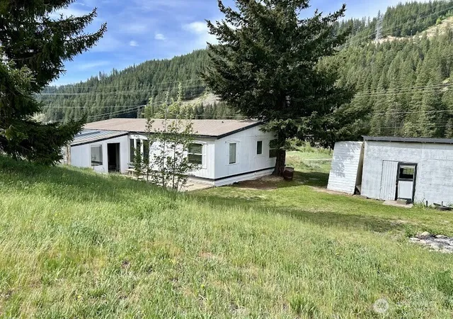 Photo 2 of Manufactured home for sale at 17490 Chumstick Hwy, Leavenworth, WA 98826 | MLS# NWM2505878 | Listing updated on 2026-09-21
