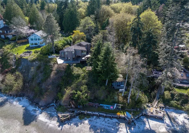 Photo 2 of Single family home for sale at 17040 Agate St Ne, Bainbridge Island, WA 98110 | MLS# NWM2506044 | Listing updated on 2026-09-21