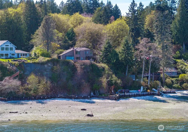 Photo 3 of Single family home for sale at 17040 Agate St NE, Bainbridge Island, WA 98110 | MLS# NWM2506044 | Listing updated on 2026-09-21