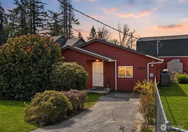 Photo 2 of Single family home for sale at 30841 52nd Avenue S, Auburn, WA 98001 | MLS# NWM2506115 | Listing updated on 2026-10-01