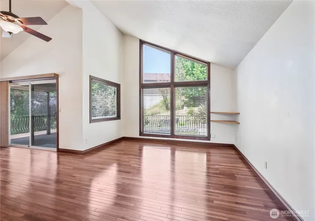 Photo 4 of Sale Pending at 13 Judith Pl, Longview, WA 98632 | MLS# NWM2506156 | Listing updated on 2026-10-01
