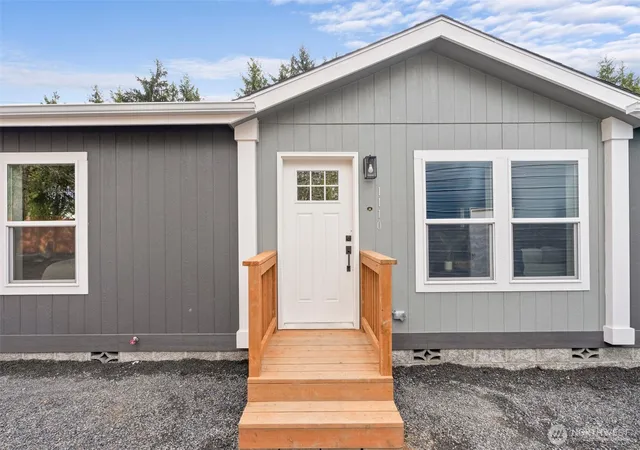 Photo 3 of Manufactured home for sale at 1110 Koontz Rd, Chehalis, WA 98532 | MLS# NWM2506200 | Listing updated on 2026-09-21