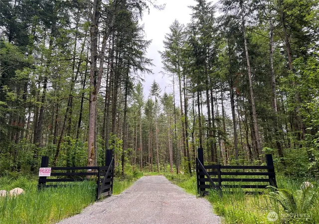 Photo 3 of Sale Pending at 18311 Shenandoah Ln Se, Yelm, WA 98597 | MLS# NWM2506218 | Listing updated on 2026-09-25