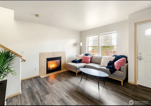 Photo 3 of Single family home for sale at 10047 17th Avenue Sw, Seattle, WA 98146 | MLS# NWM2506287 | Listing updated on 2026-10-02
