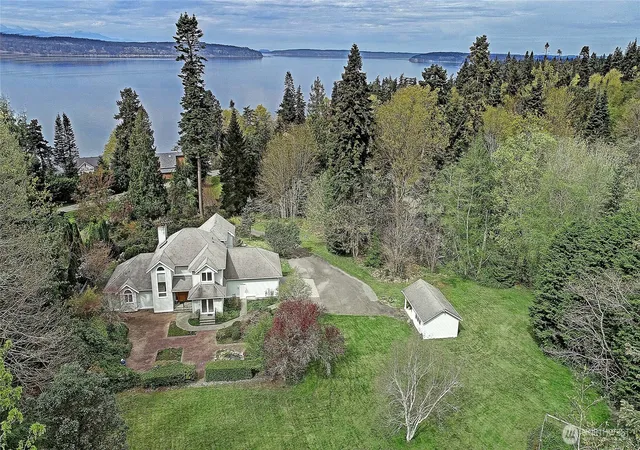 Photo 3 of Single family home for sale at 4193 S Camano Dr, Camano Island, WA 98282 | MLS# NWM2506294 | Listing updated on 2026-09-21